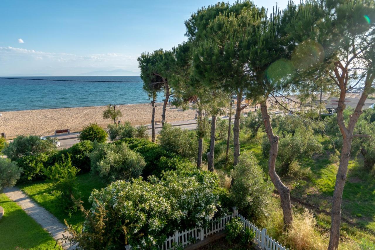 Dimi Seafront Apartment By Rentals Pro Services - Nea Moudania Eksteriør billede