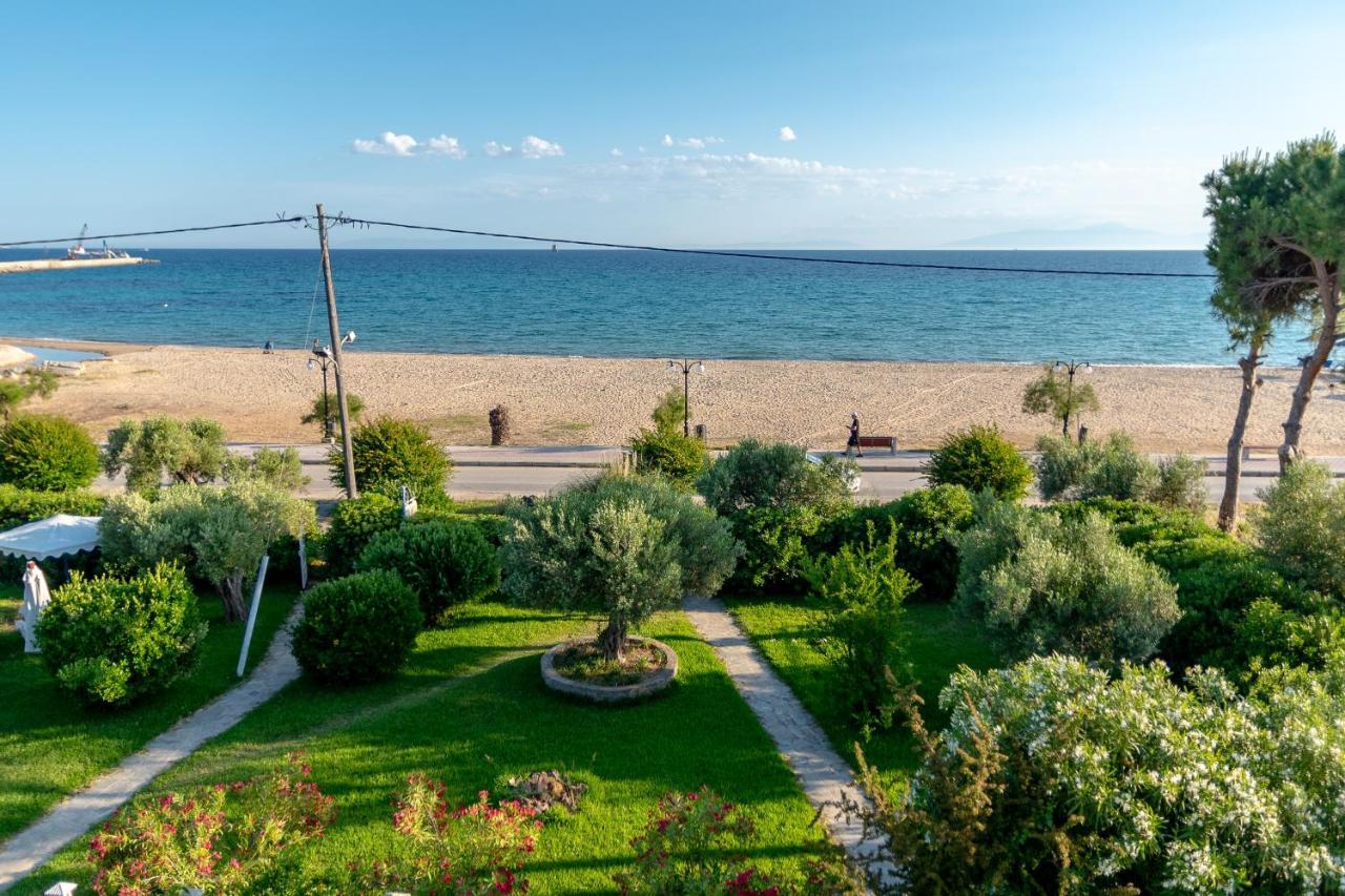 Dimi Seafront Apartment By Rentals Pro Services - Nea Moudania Eksteriør billede