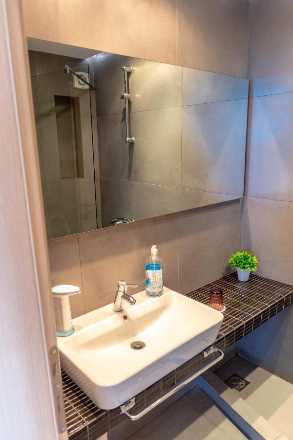 Dimi Seafront Apartment By Rentals Pro Services - Nea Moudania Eksteriør billede