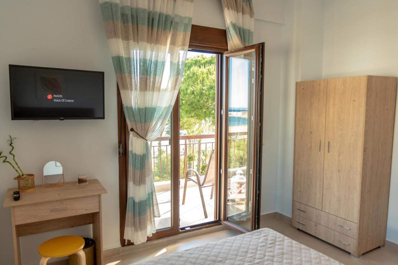 Dimi Seafront Apartment By Rentals Pro Services - Nea Moudania Eksteriør billede